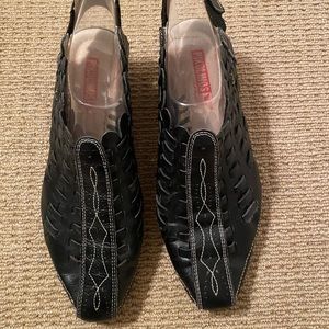 Pikolinos black woven shoe European 39 or US 8.5